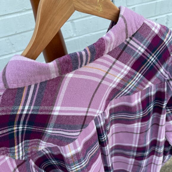 Women's GAP Medium Purple Plaid Long Sleeve Button Down Flannel Shirt - Picture 7 of 16